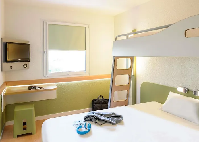 Ibis Budget Caen Centre Gare photo